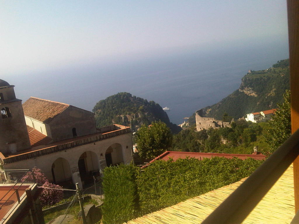 سكالا Casa Falcone B&B الغرفة الصورة